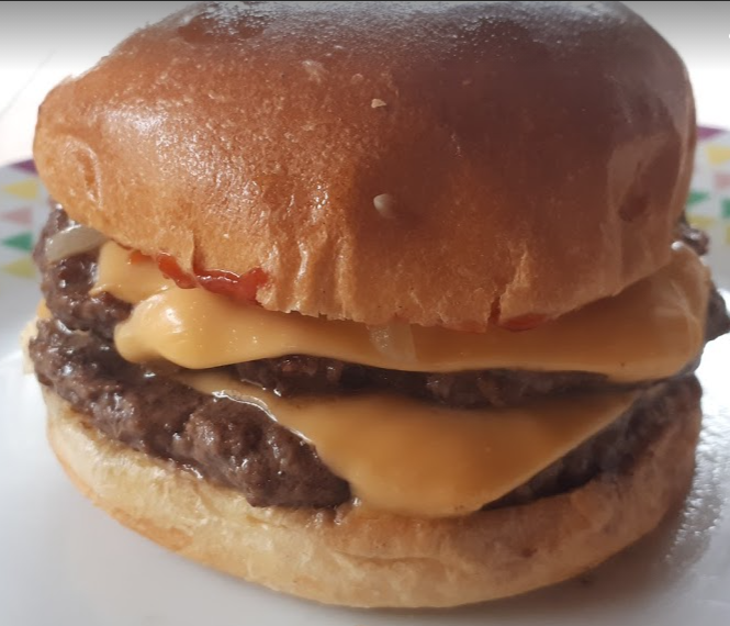 Double cheese burger maison